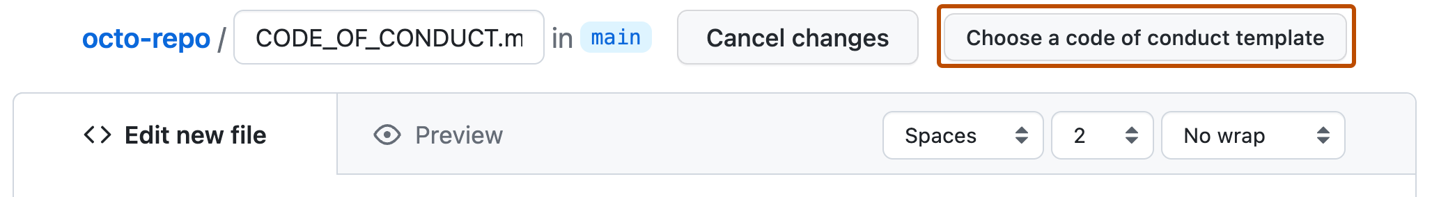 Capture d’écran d’un dépôt GitHub montrant un nouveau fichier markdown en cours de création. Un bouton à droite, intitulé « Choisir un modèle de code de conduite », est encadré en orange foncé.