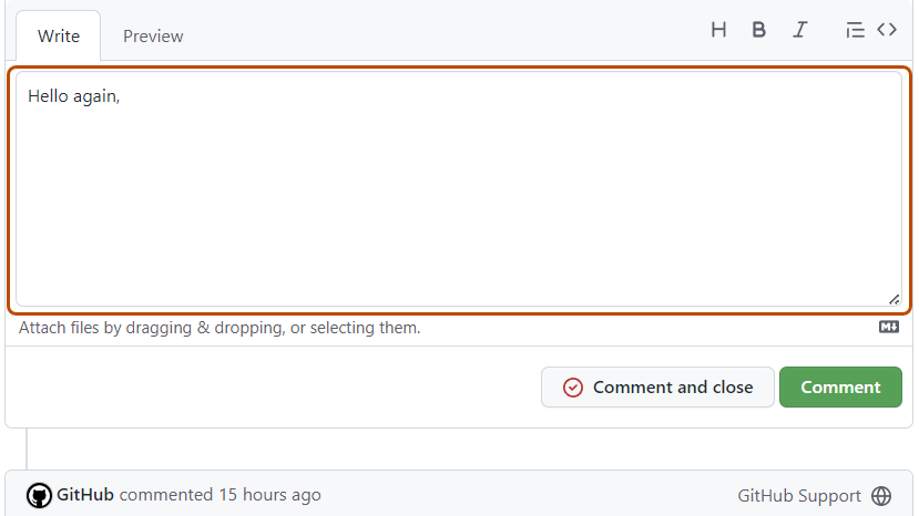 Captura de tela do campo de texto "Adicionar um comentário", realçado em laranja escuro.