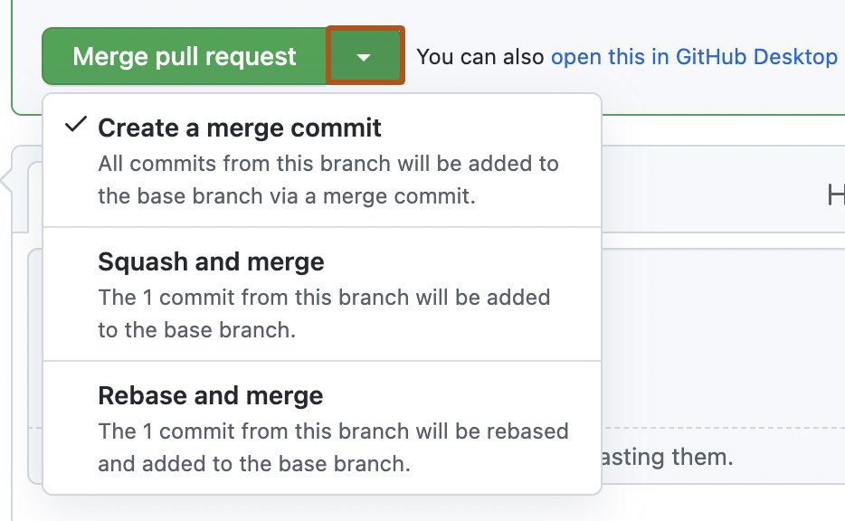 Captura de pantalla de las opciones de combinación de una solicitud de incorporación de cambios. La flecha para expandir la lista desplegable está resaltada en naranja oscuro.