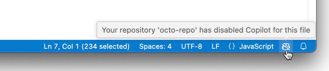Снимок экрана: всплывающее окно Copilot отключено на панели инструментов VS Code .