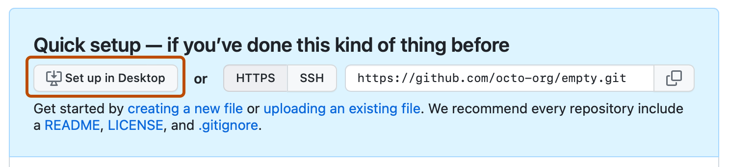 空のリポジトリのクイック セットアップ手順のスクリーンショット。 ダウンロード アイコンと [デスクトップでセットアップ] というラベルが付いたボタンが濃いオレンジ色の枠線で囲まれています。