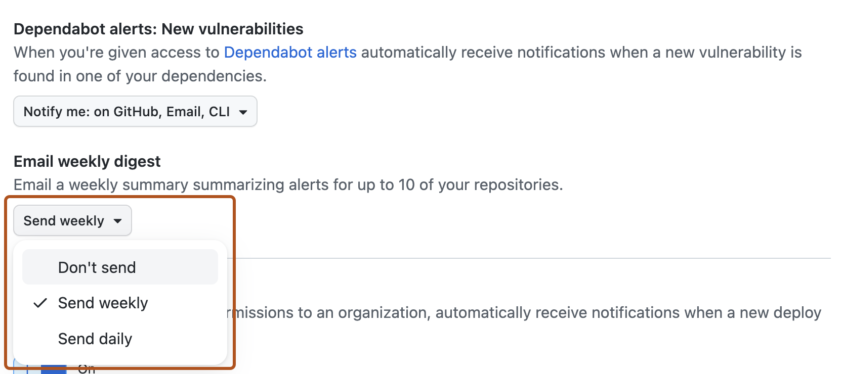 Captura de pantalla de las opciones de notificación para Dependabot alerts. Un menú desplegable, en el que se muestran las opciones de frecuencia de notificación, está resaltado con un contorno naranja.