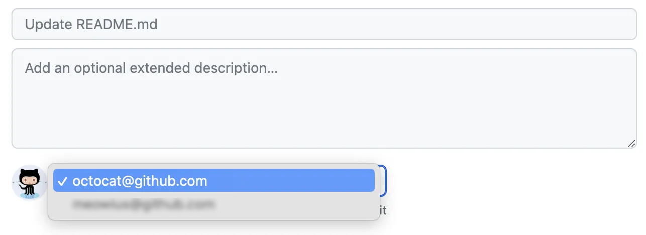 GitHub pull request のスクリーンショット。コミット作成者のメール アドレスを選ぶためのオプションを含む、ドロップダウン メニューが表示されています。 octocat@github.com が選ばれています。