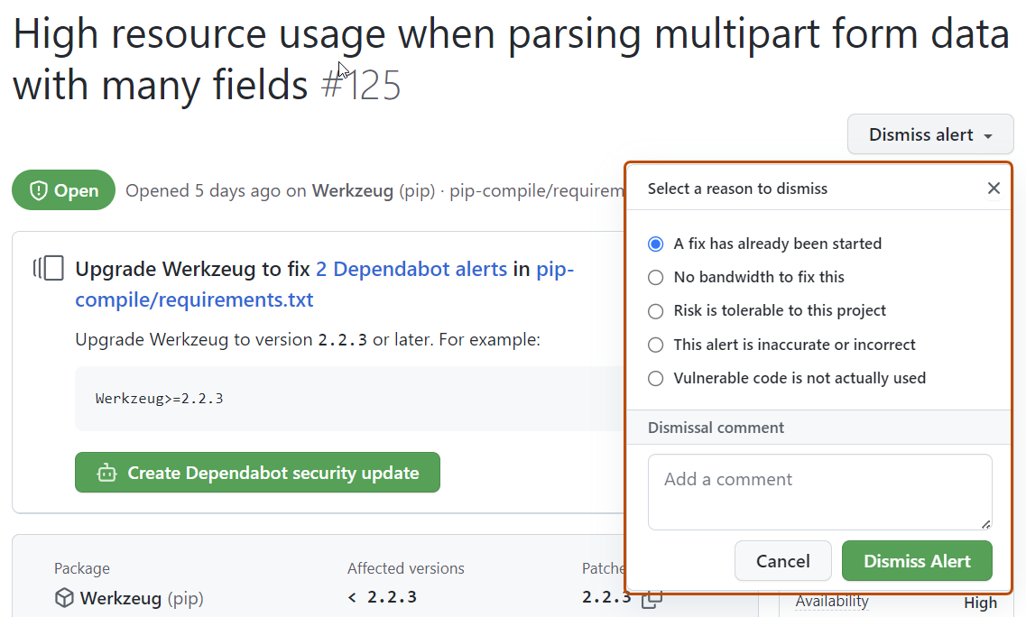 Dependabot アラートのページのスクリーンショット。[無視] ドロップダウンと、無視コメント追加のオプションが濃いオレンジ色の枠線で強調表示されています。